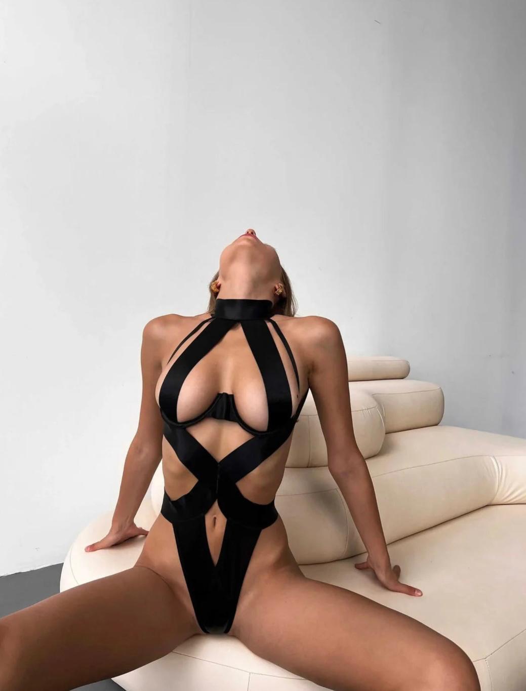 Balenli Özel Dikim Harness Bodysuıt