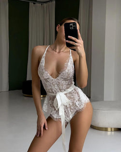 Full Dantel Bağlama Detay Bodysuit