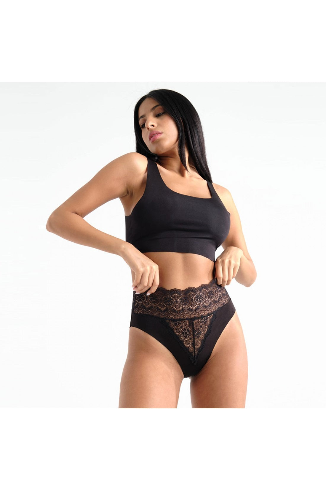 Leila Lingerie